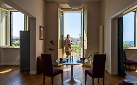 Acquaviva Apartments